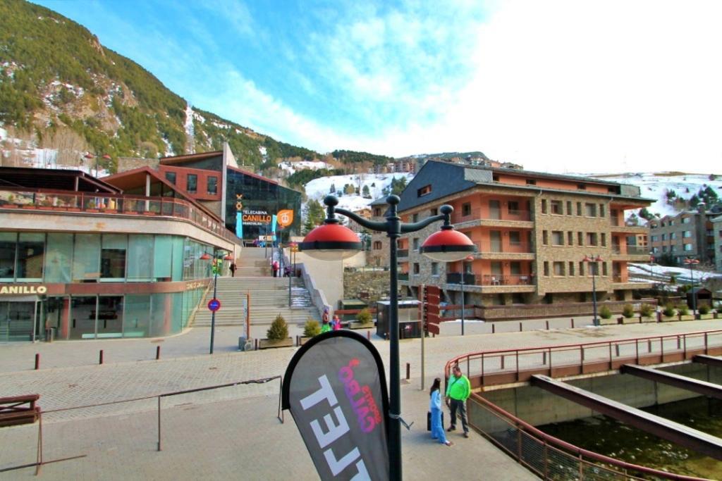 Areny, Canillo Centro, En Frente Del Telecabina De Grandvalira Buitenkant foto
